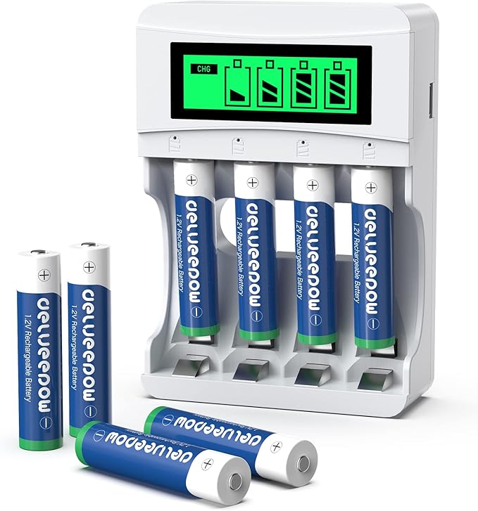 Delyeepow Akku Ladegerät 2021 mit 8x 1100mAh AAA NiMH Batterien, 4-Ladeplatz LCD Display & unabhängigen Ladekanälen